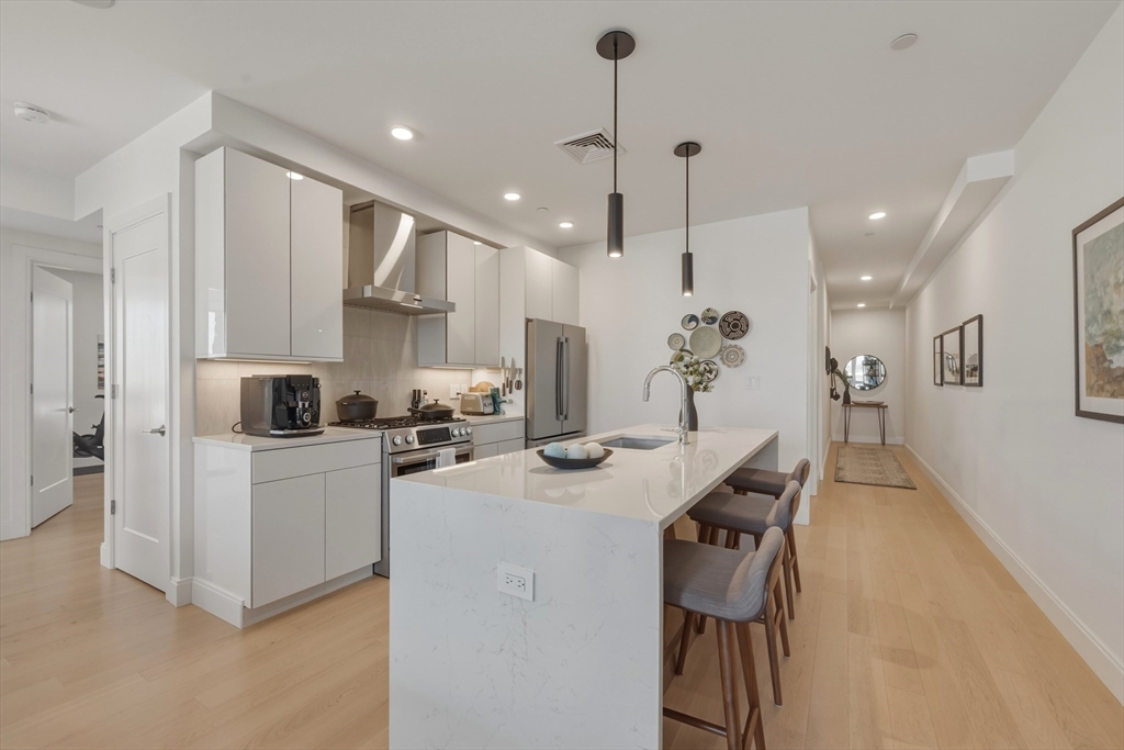 20 W 5th St # 3i Property Photo 1
