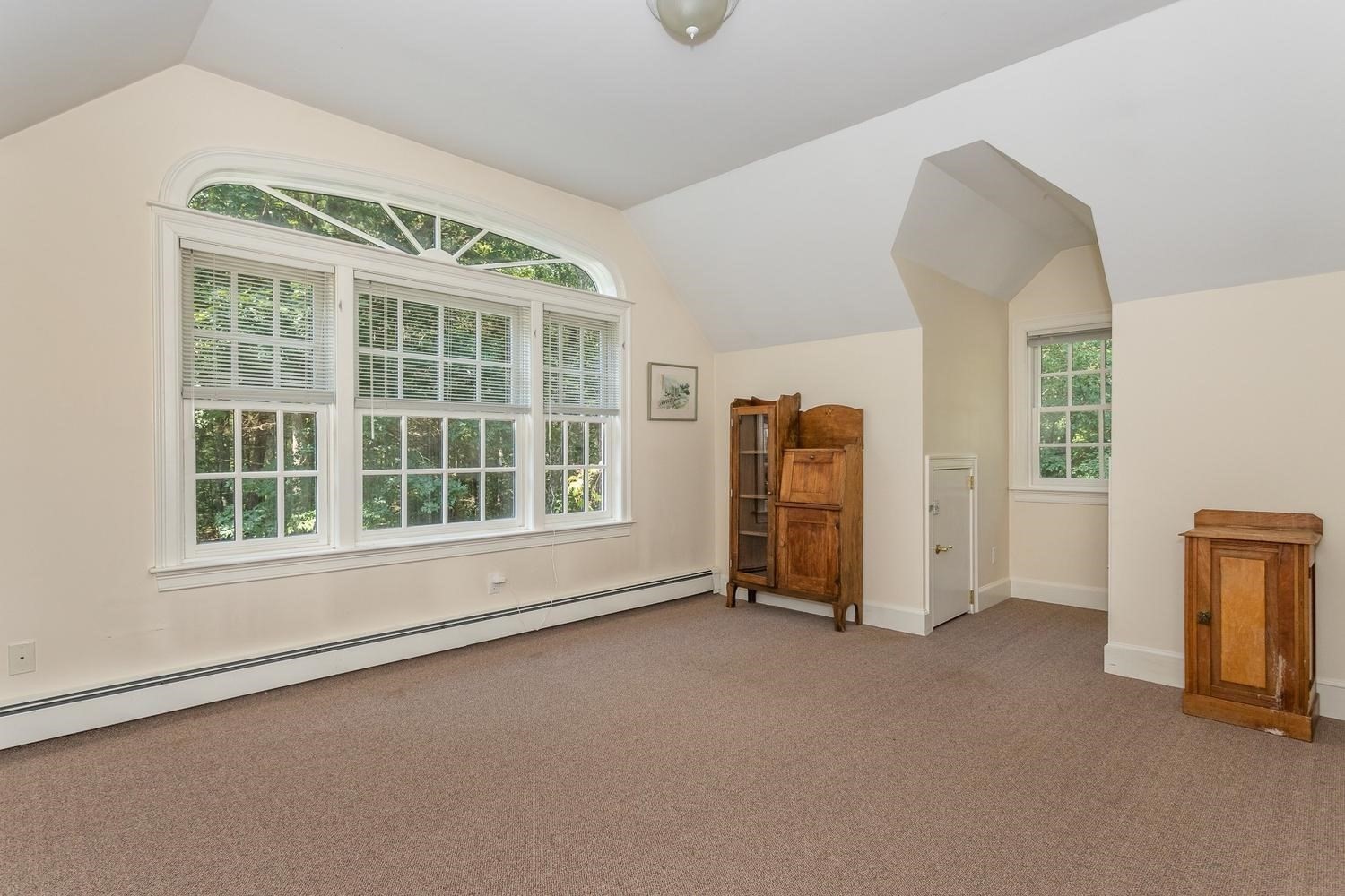 480 York Street Property Photo 30