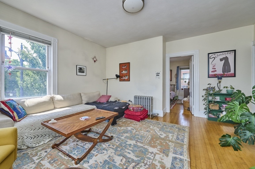 757 Somerville Ave Property Photo 3