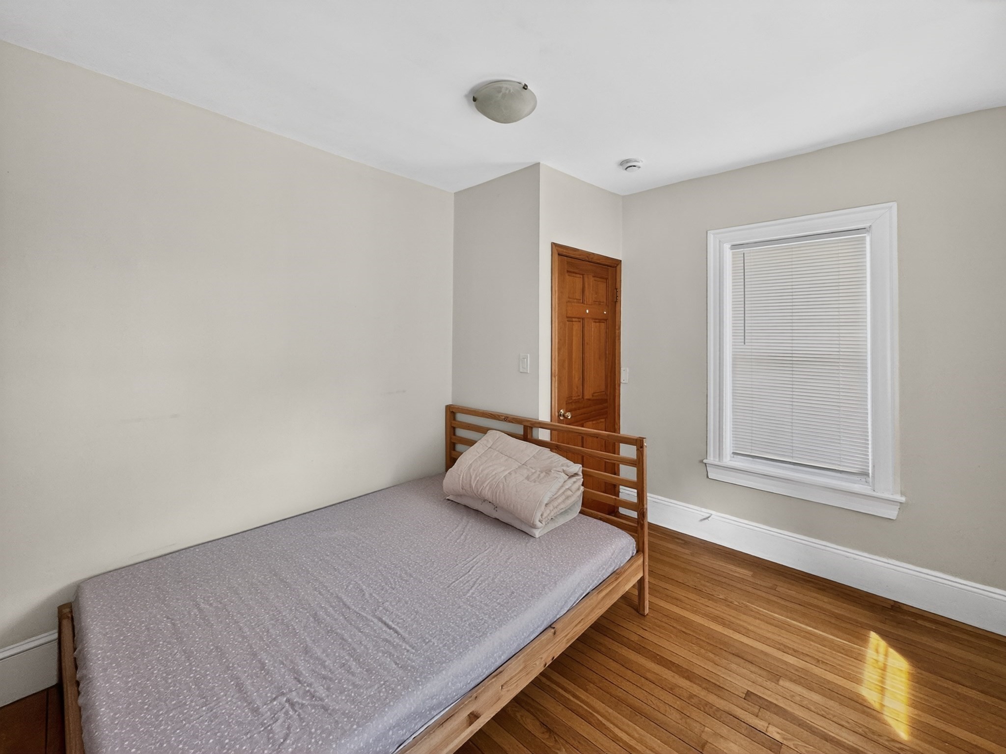 383 Highland Ave Property Photo 8