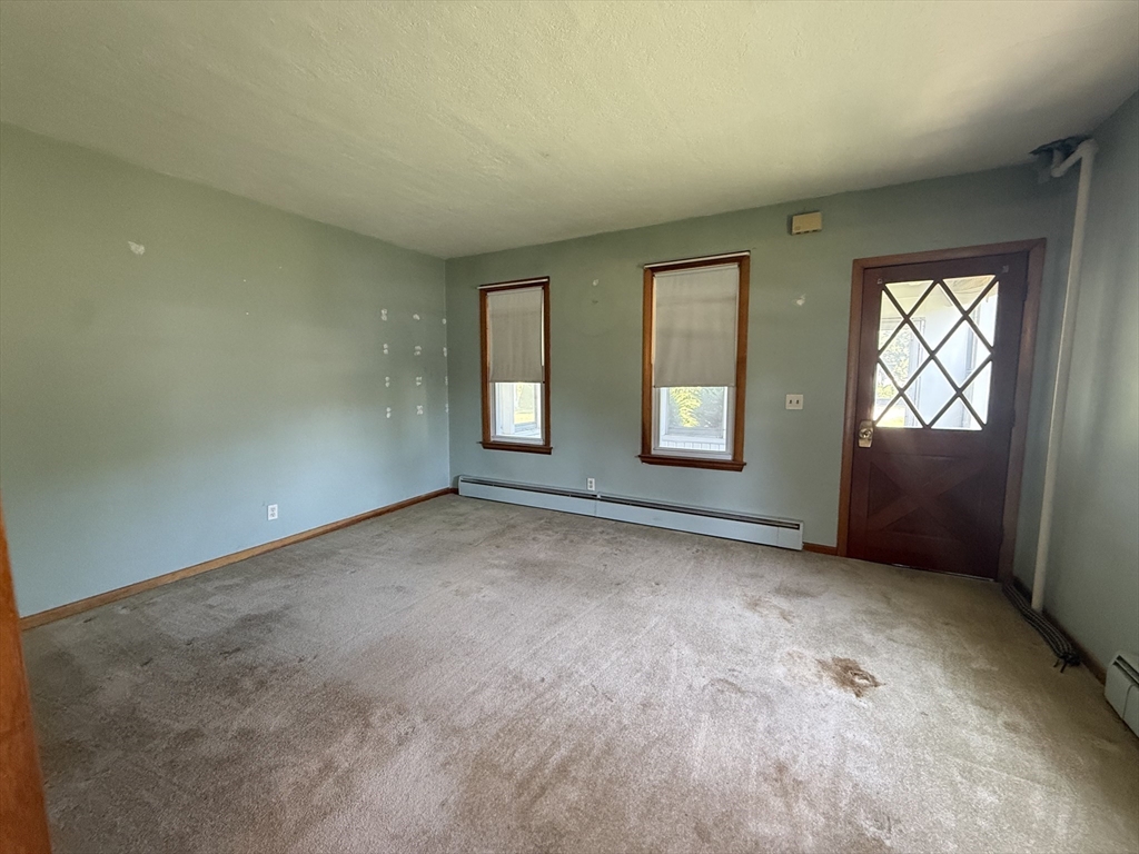 452-454 Meadow Street Property Photo 10