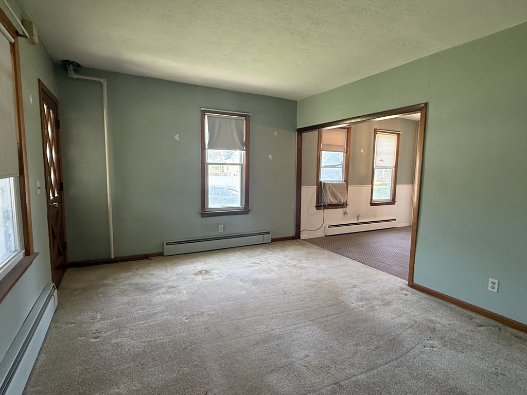 452-454 Meadow Street Property Photo 11