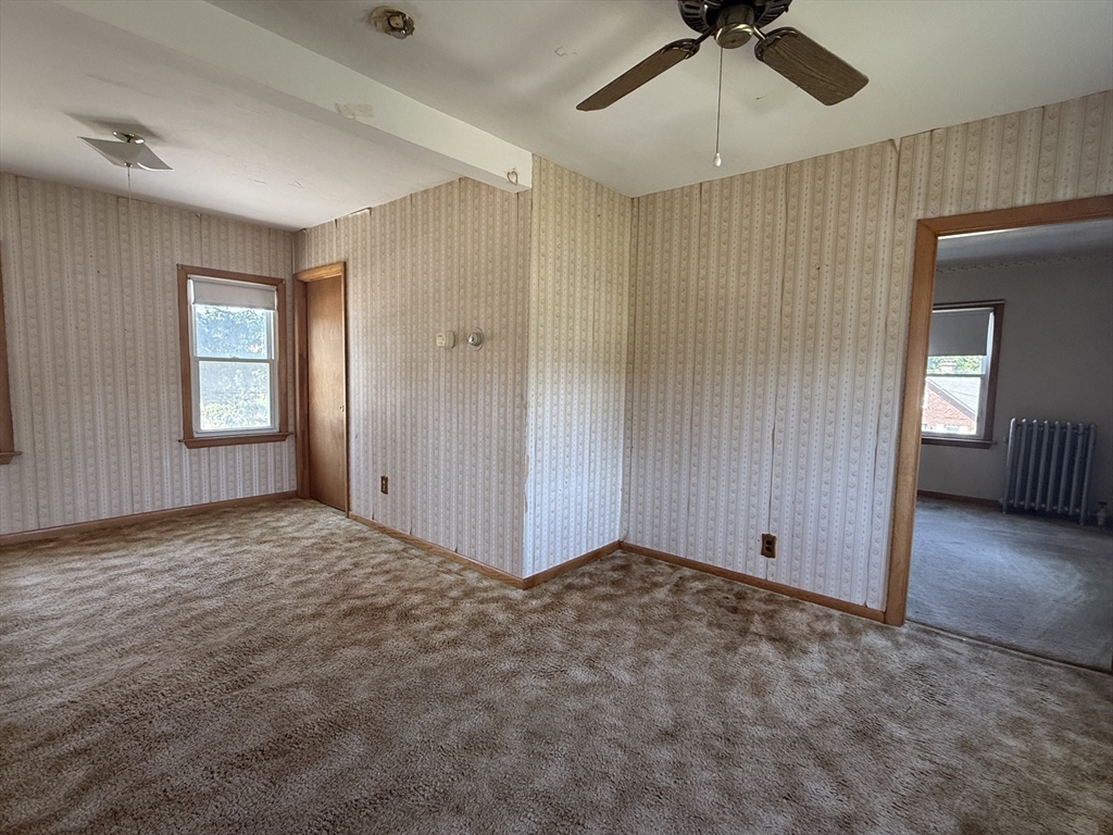 452-454 Meadow Street Property Photo 23