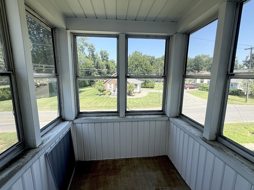 452-454 Meadow Street Property Photo 27