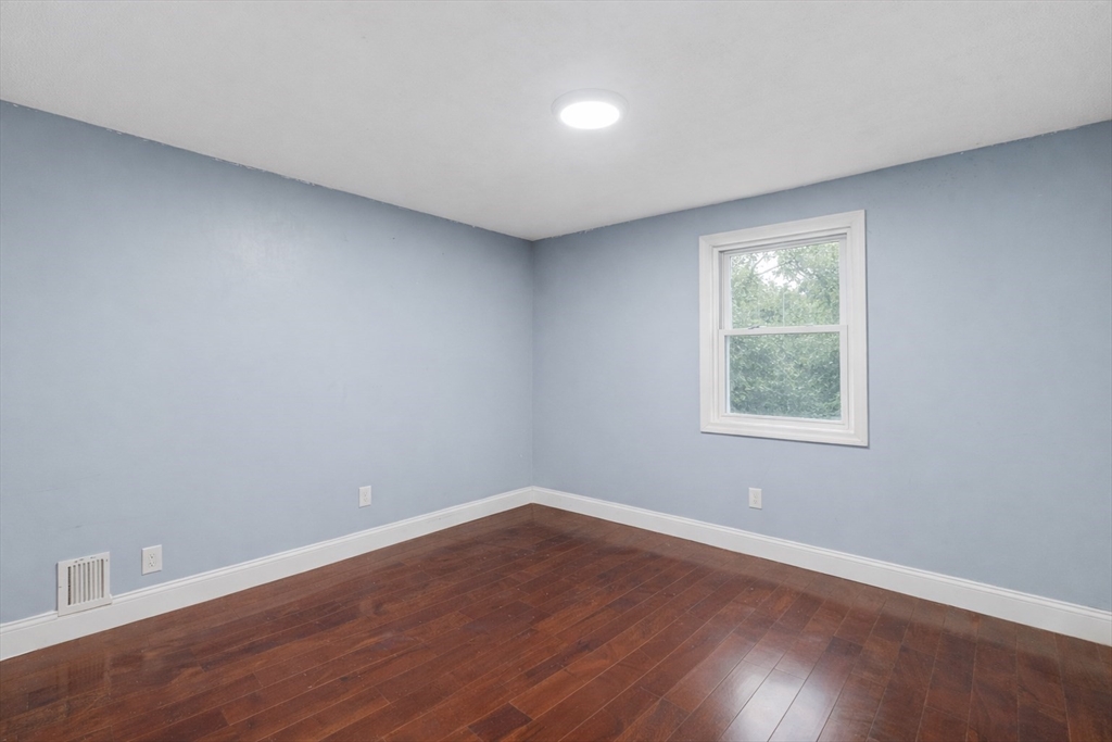 56 Dondi Rd Property Photo 6