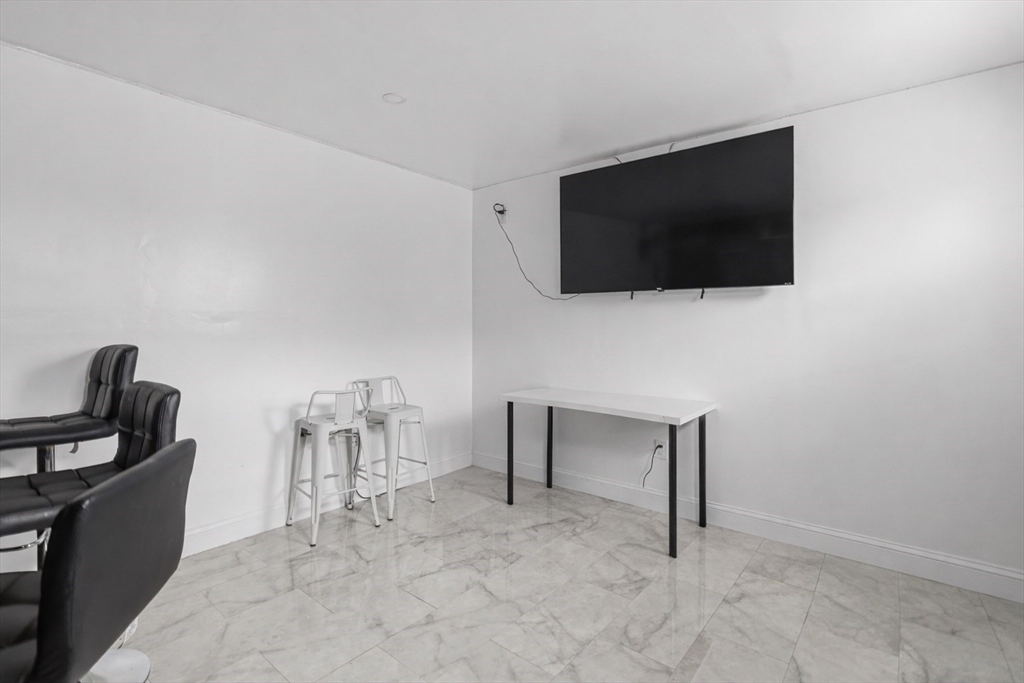 56 Dondi Rd Property Photo 8