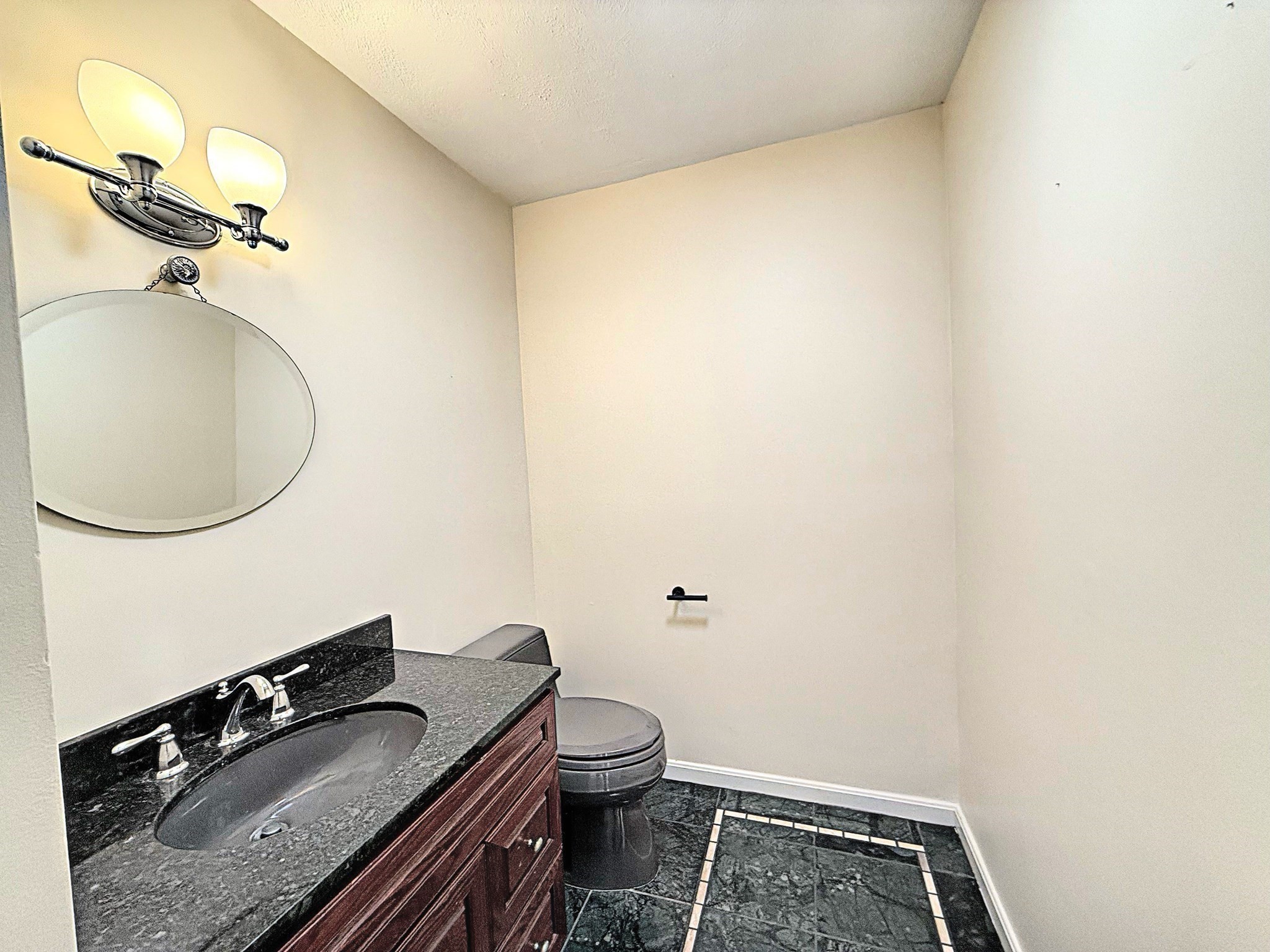 88 Belmont St # 88 Property Photo 8