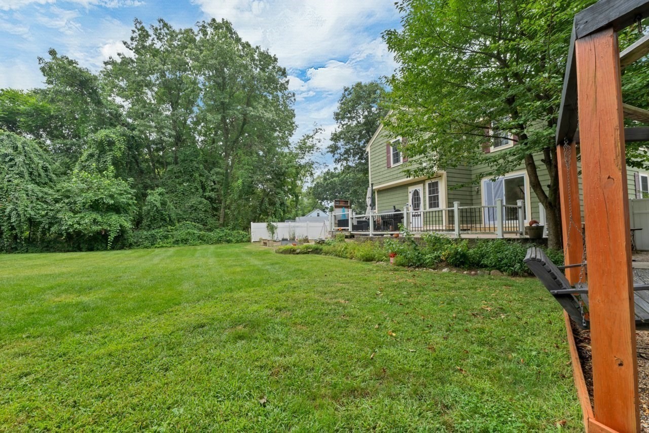 3 Forest St