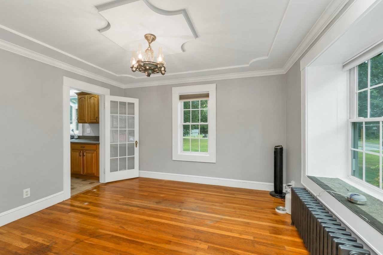 3 Forest St Property Photo 16
