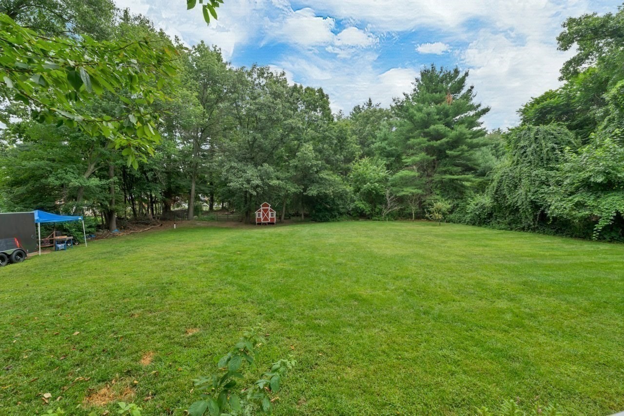 3 Forest St Property Photo 31