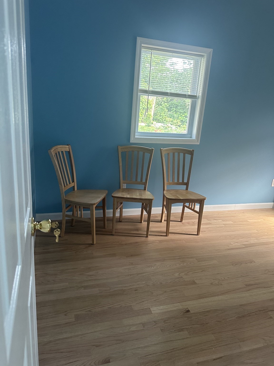 25 Ruth Rd # B Property Photo 2