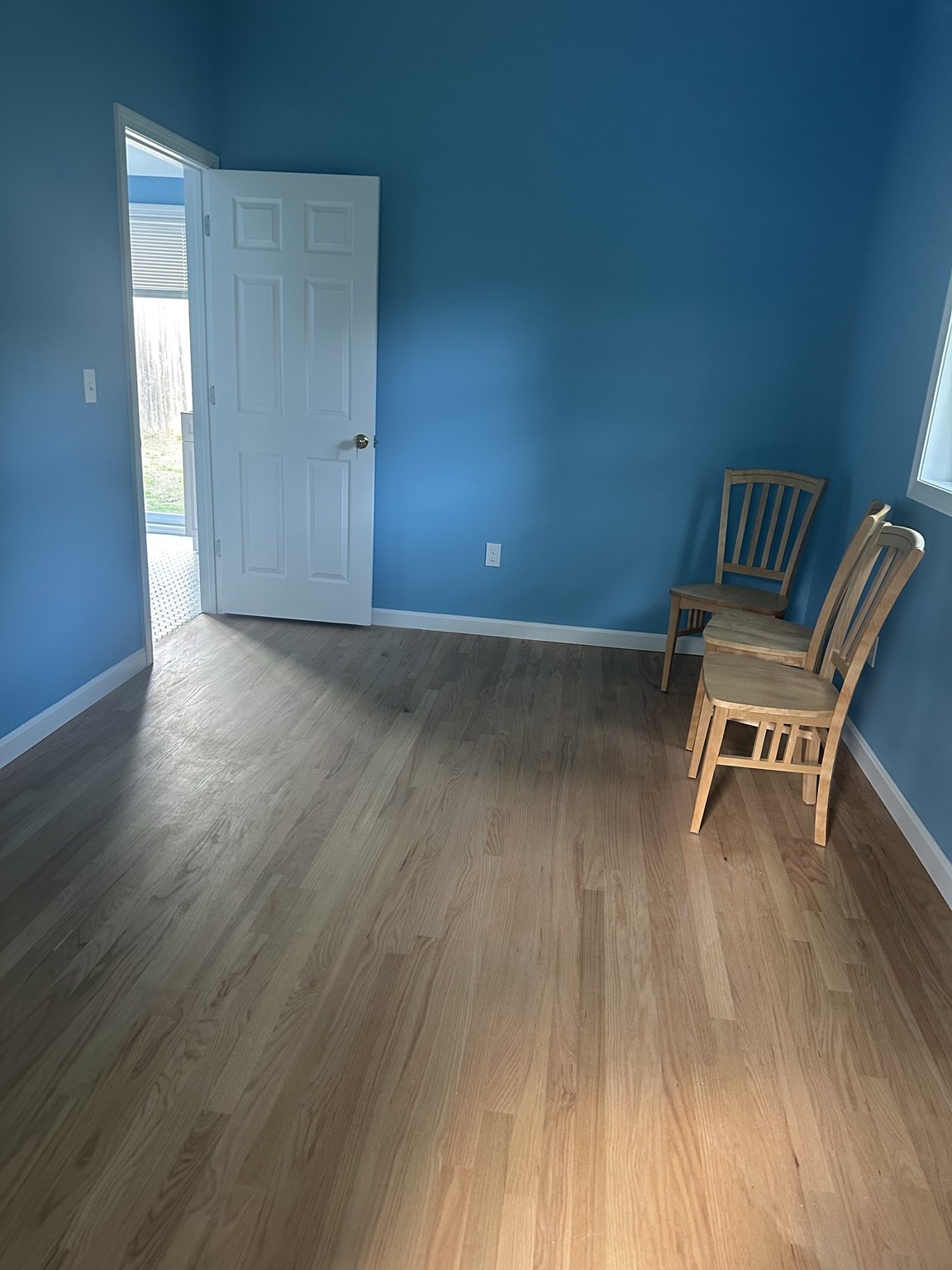 25 Ruth Rd # B Property Photo 4