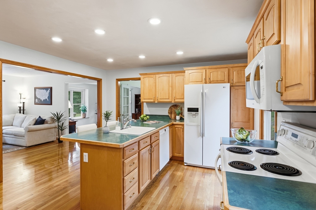 32 Shaker Lane Property Photo 16
