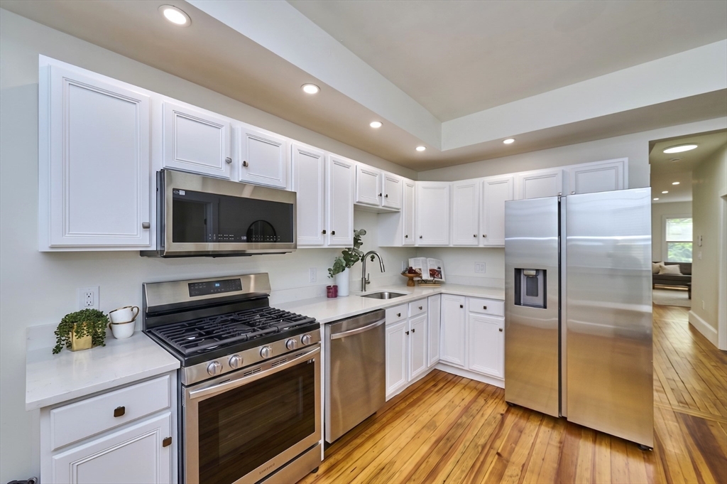 363 Cardinal Medeiros Ave # 363 Property Photo 5
