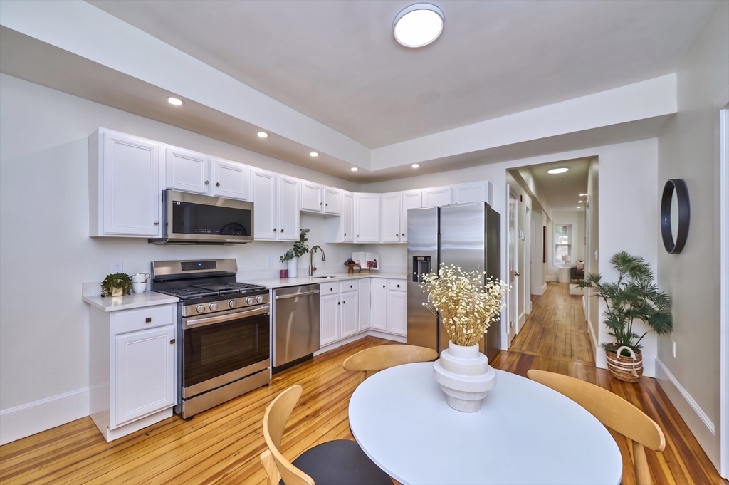 363 Cardinal Medeiros Ave # 363 Property Photo 6