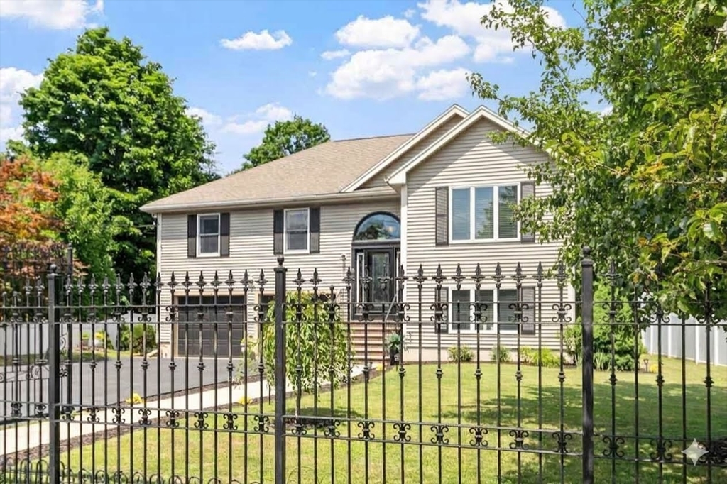 33 Highland Avenue Property Photo 1