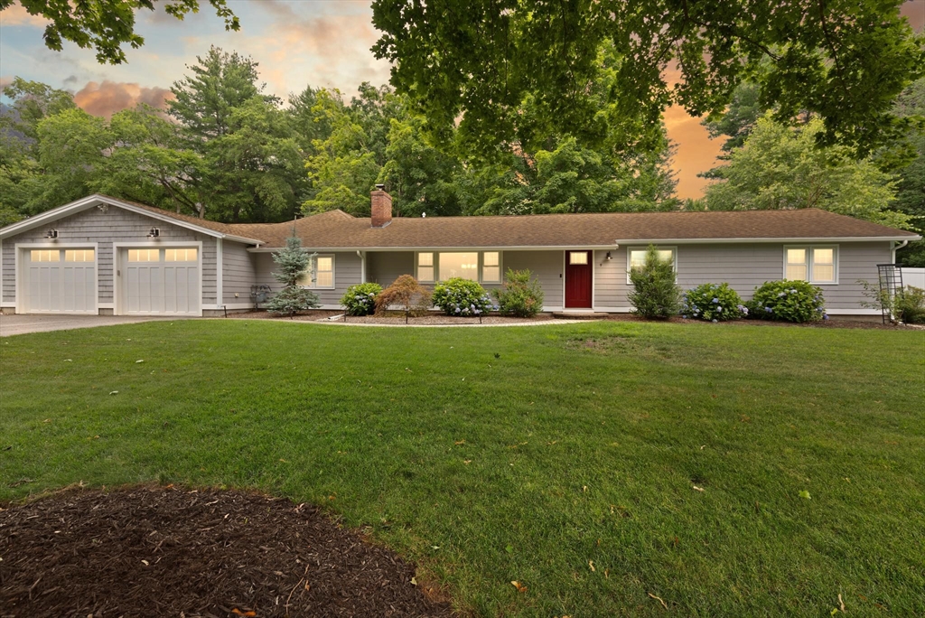 9 Wild Rose Dr Property Photo 1