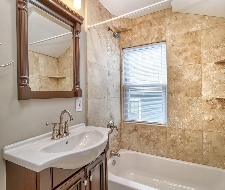 4 Cameron # 2 Property Photo 18
