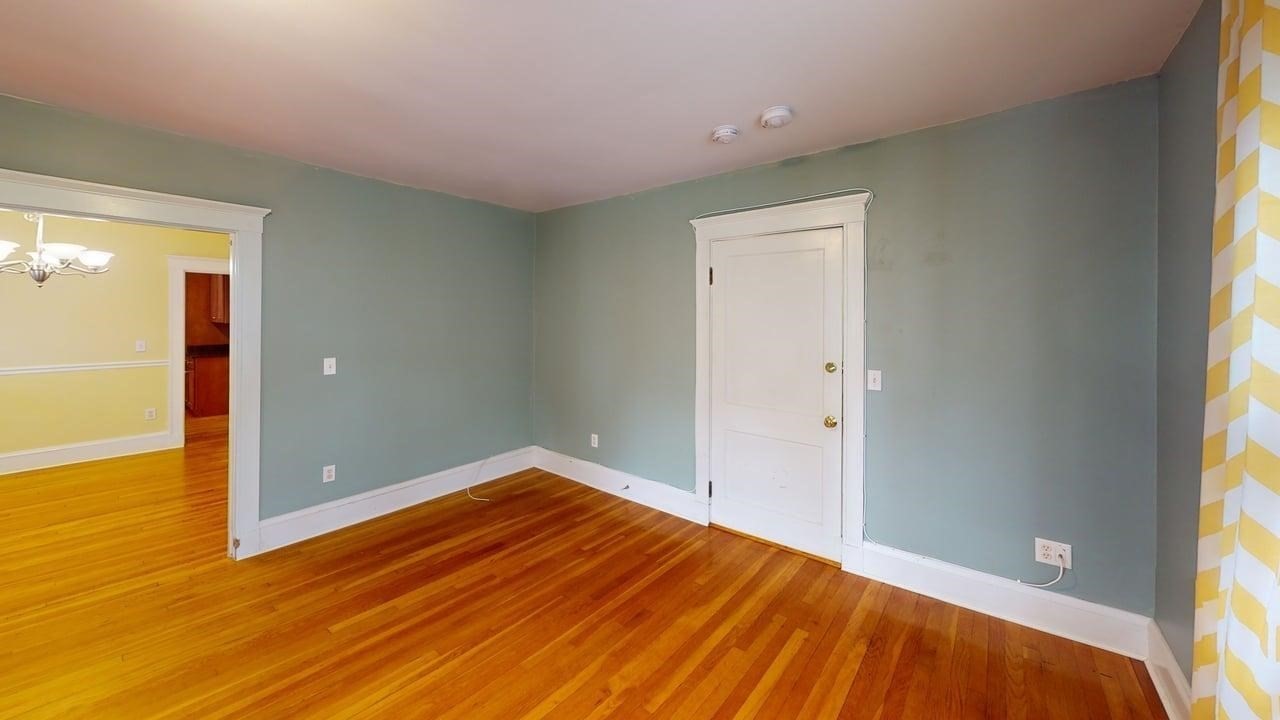 189 Wordsworth St # 1 Property Photo 7