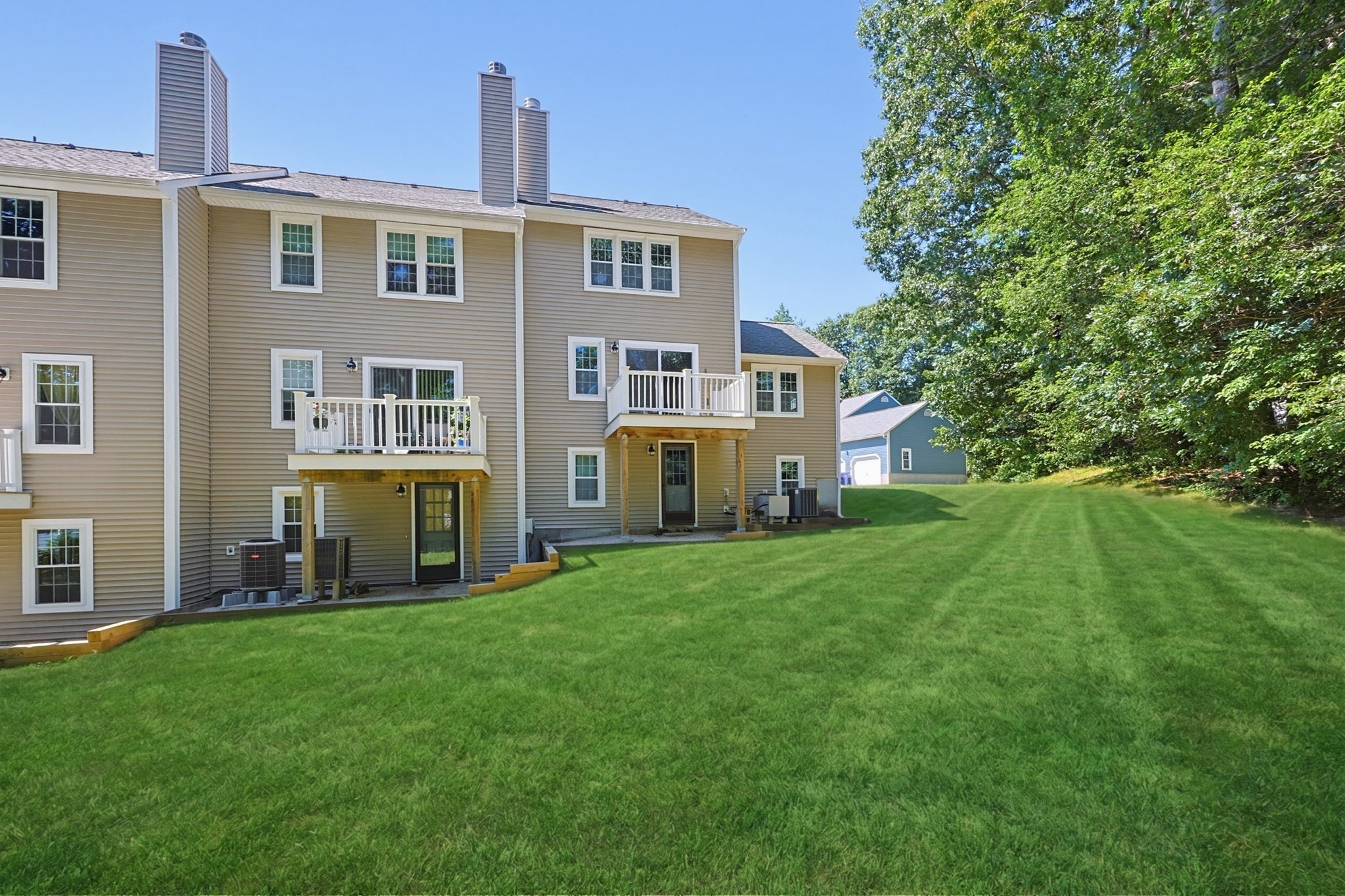 206 Laurelwood Dr # 206 Property Photo 3