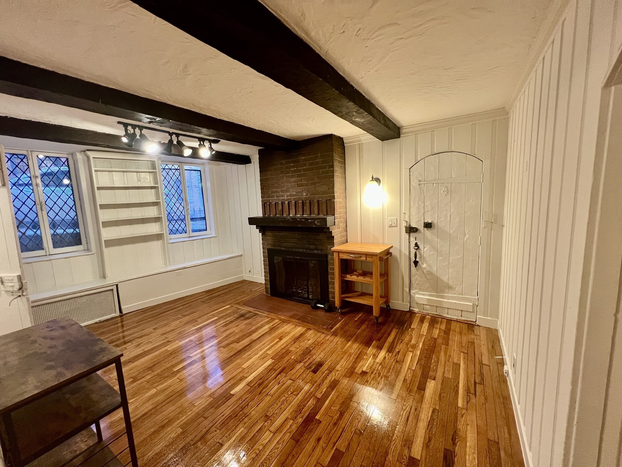 101 Myrtle St # A Property Photo 4