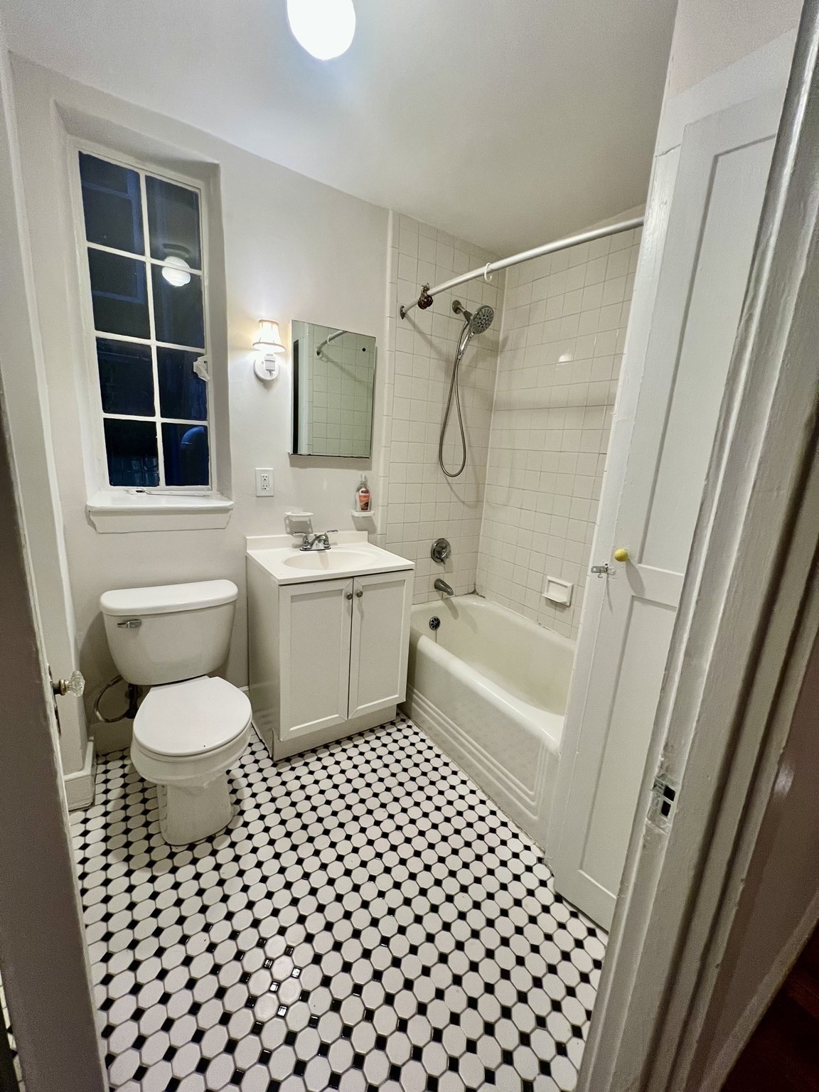 101 Myrtle St # A Property Photo 10