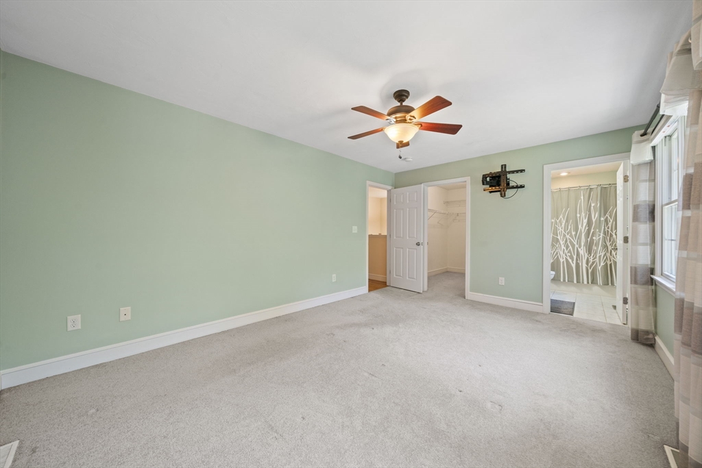 615 Front St Property Photo 19