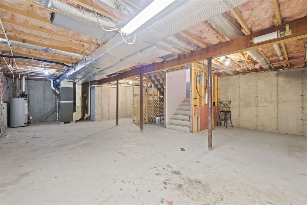 615 Front St Property Photo 31
