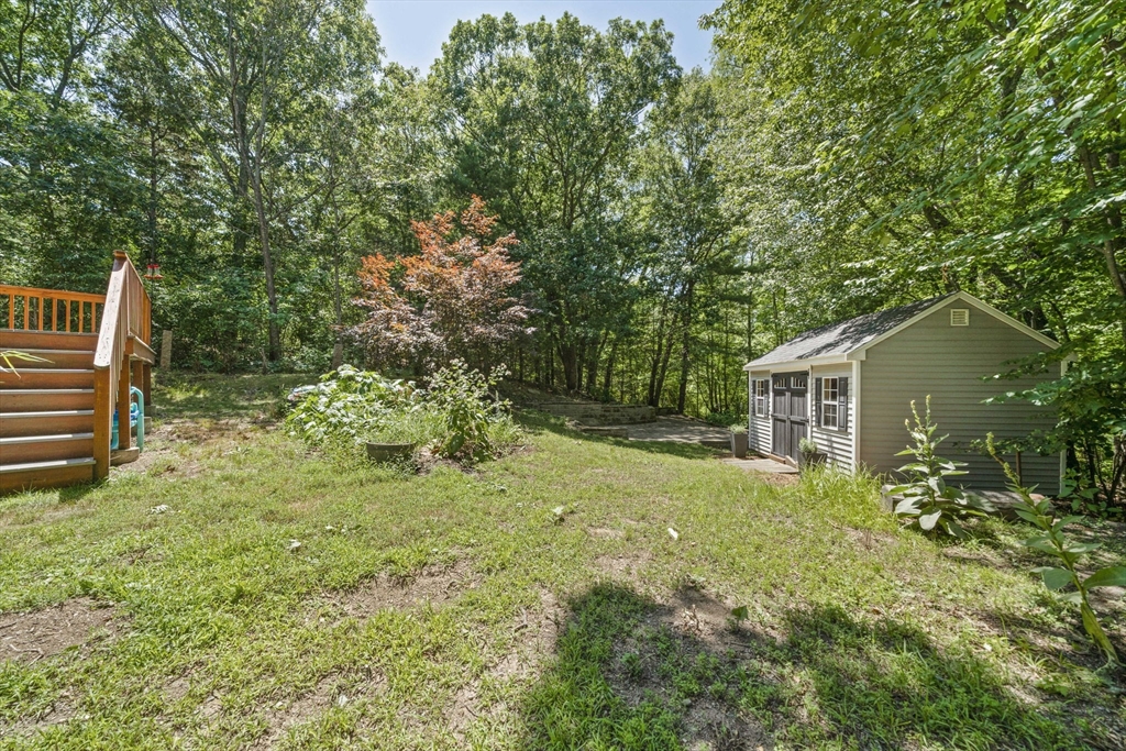 615 Front St Property Photo 35
