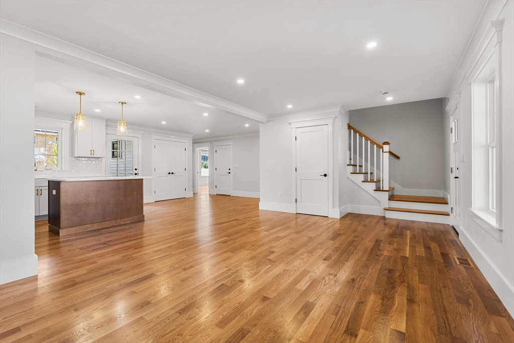 9 Harvey Park Property Photo 6