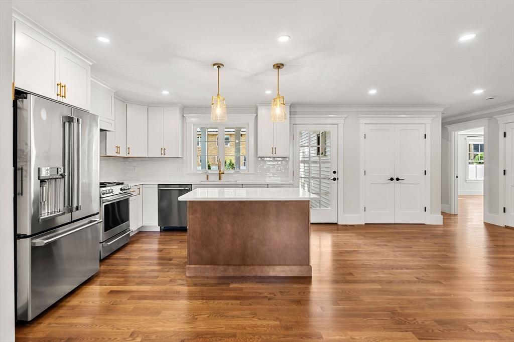 9 Harvey Park Property Photo 10