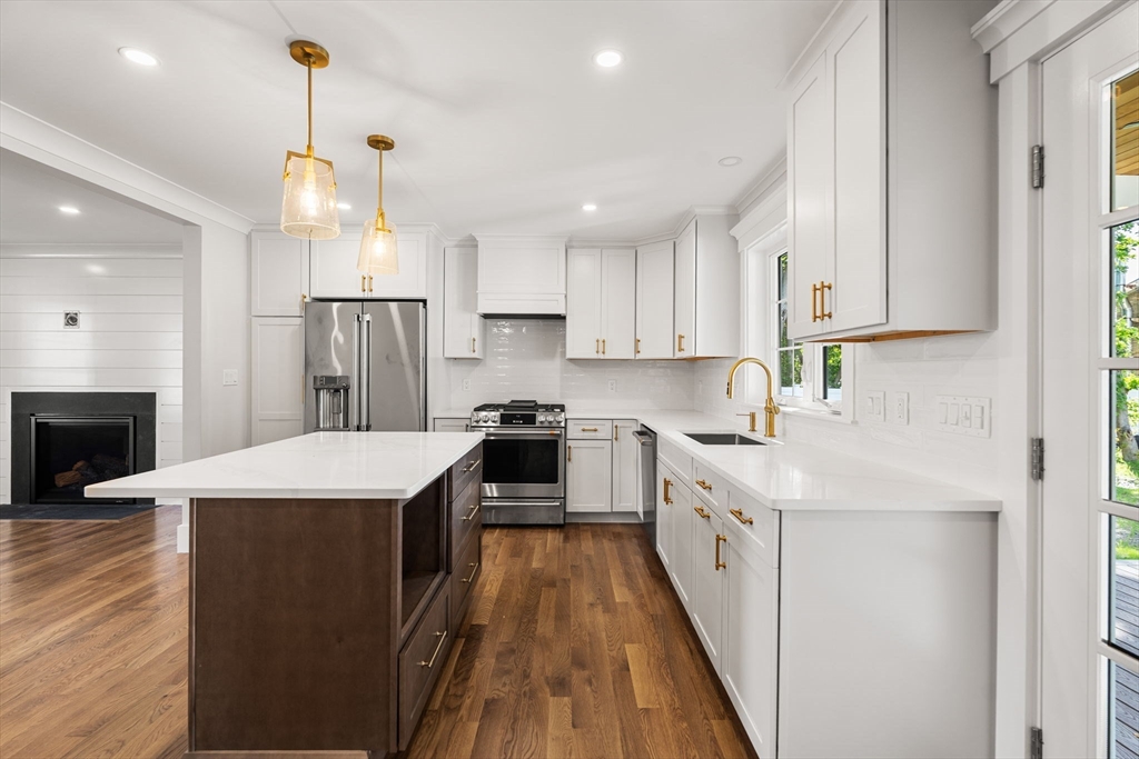 9 Harvey Park Property Photo 11