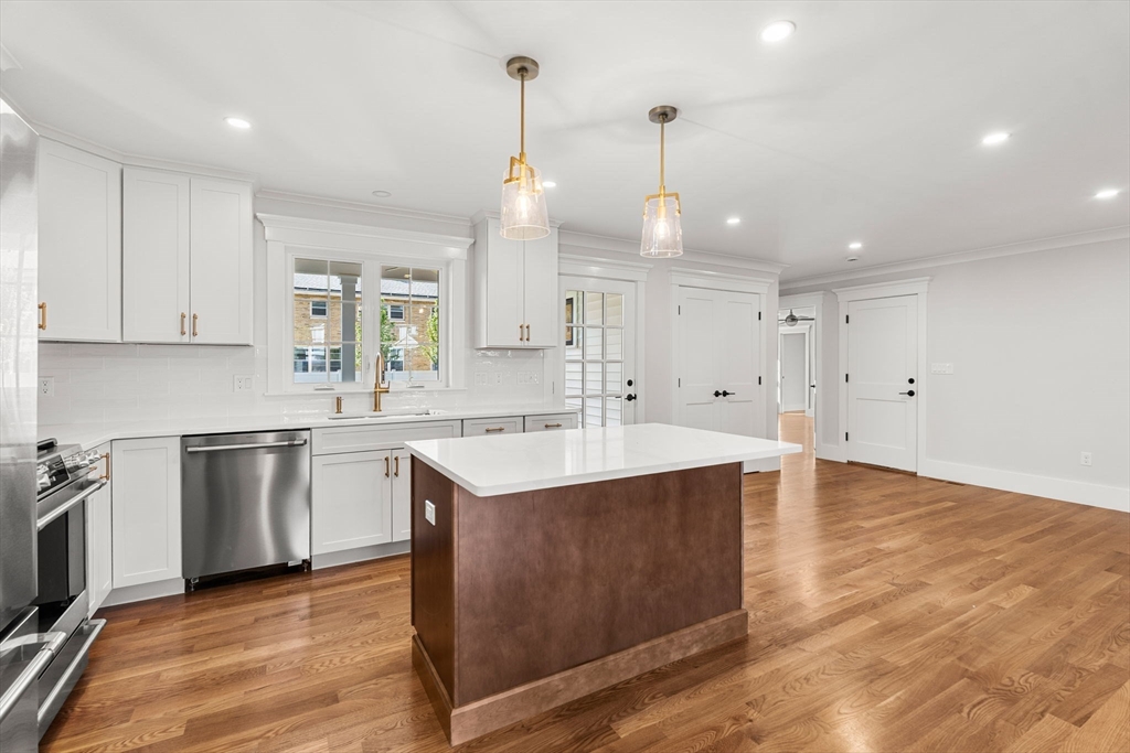 9 Harvey Park Property Photo 12