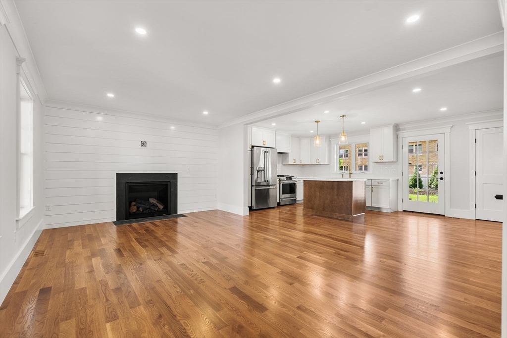 9 Harvey Park Property Photo 14