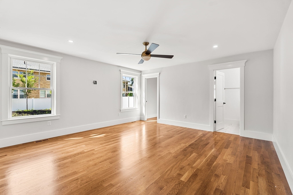9 Harvey Park Property Photo 20