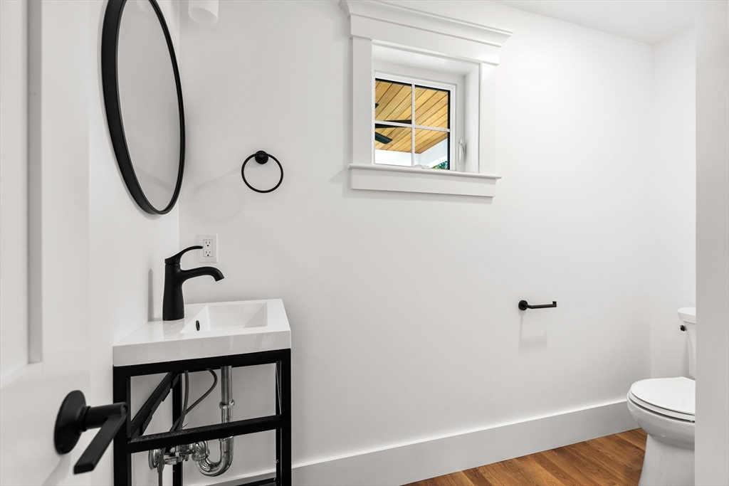 9 Harvey Park Property Photo 26