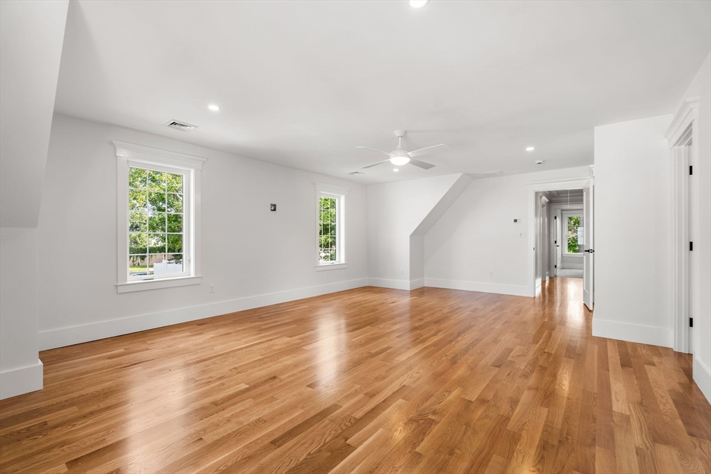 9 Harvey Park Property Photo 29