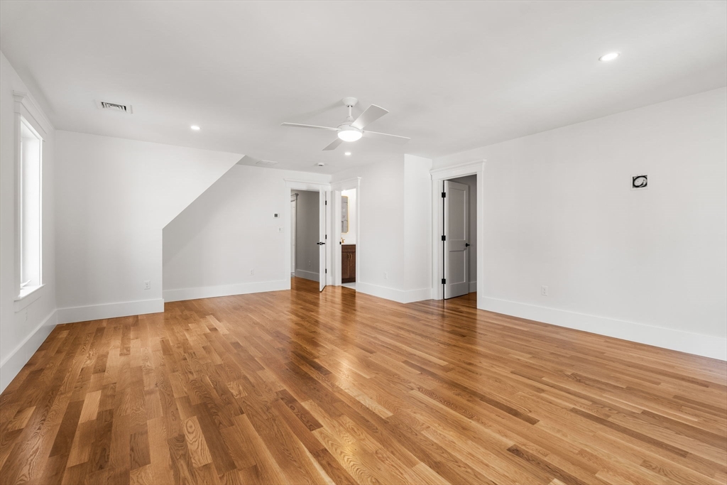 9 Harvey Park Property Photo 31