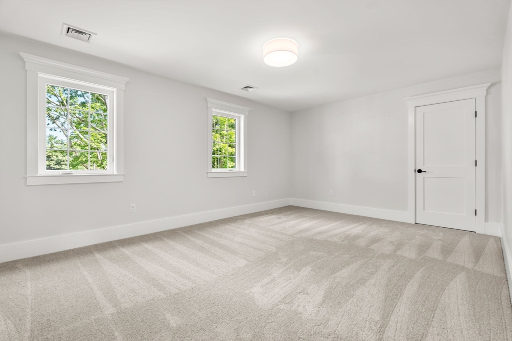 9 Harvey Park Property Photo 35