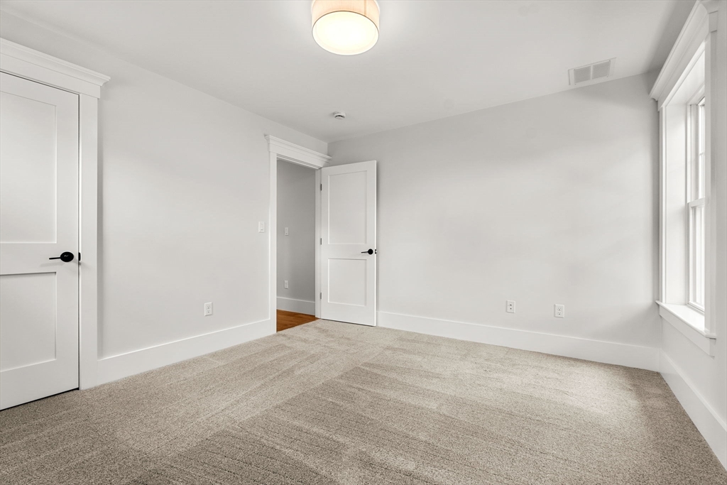 9 Harvey Park Property Photo 36