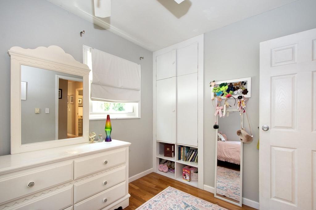 37 Pleasant Street Property Photo 17