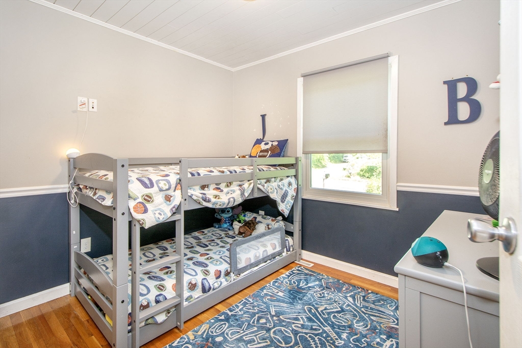 37 Pleasant Street Property Photo 19