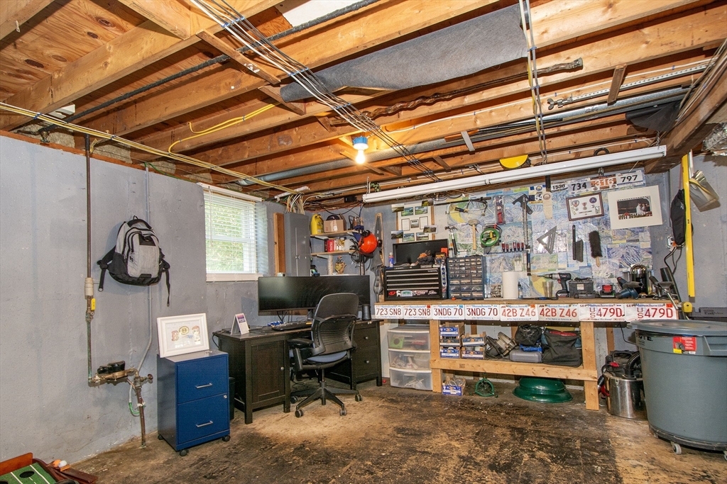 37 Pleasant Street Property Photo 23