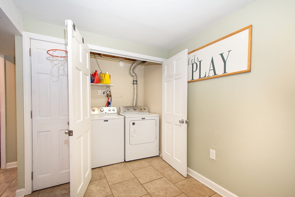 37 Pleasant Street Property Photo 26