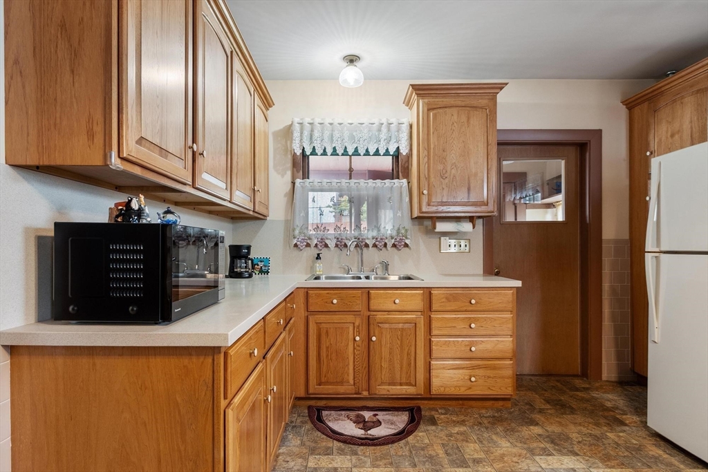8 Chase Street Property Photo 5