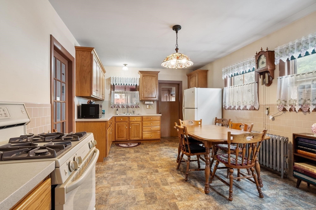 8 Chase Street Property Photo 6