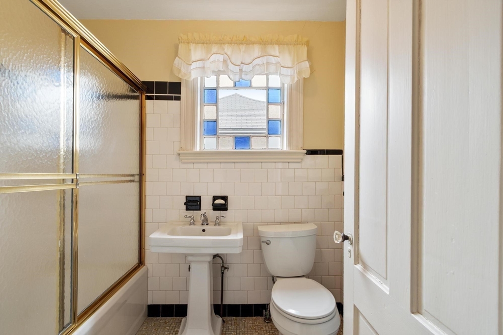 8 Chase Street Property Photo 20