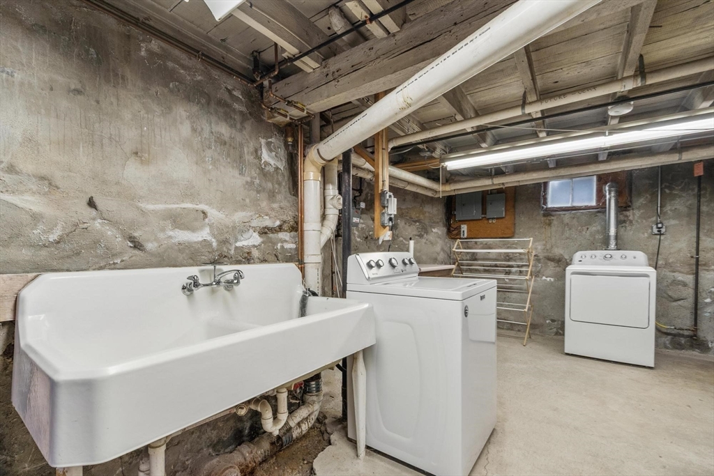 8 Chase Street Property Photo 22