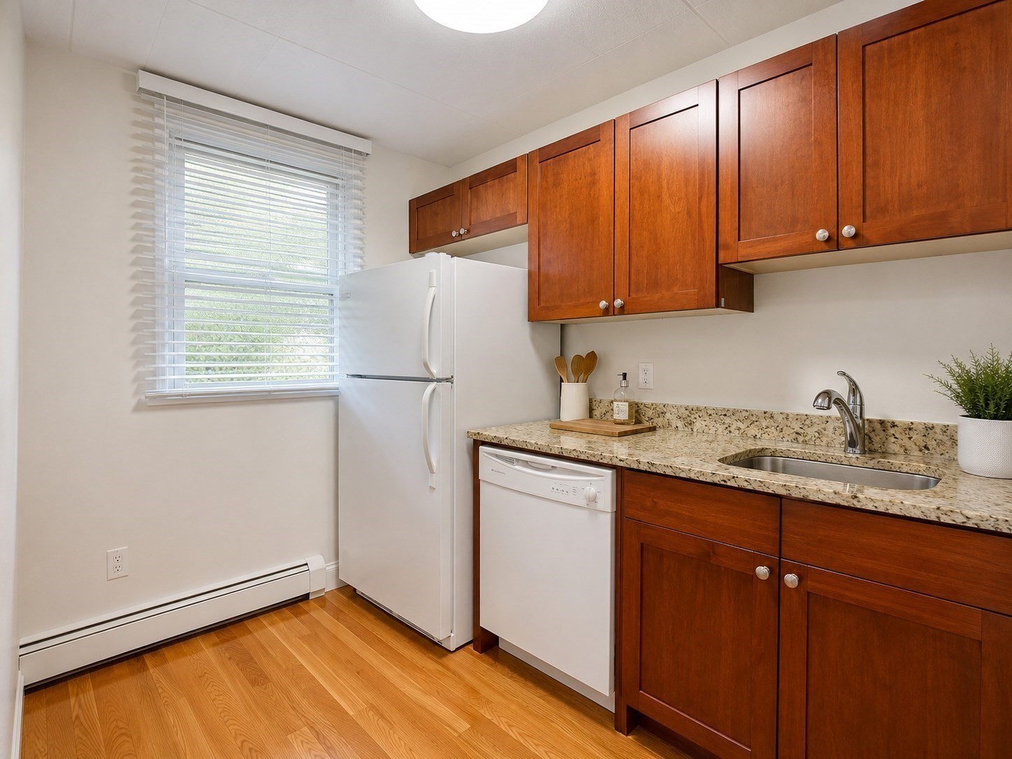 345 Harvard St # 3b Property Photo 8