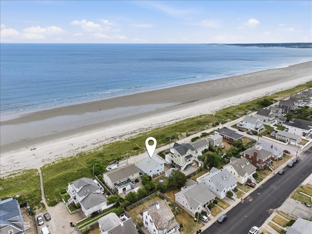 163 Beach Ave Property Photo 3